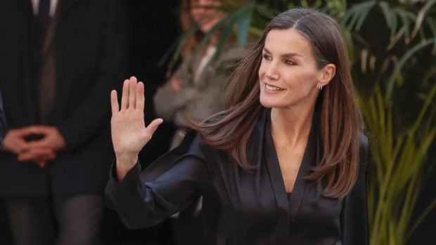 Eva, Luz y Natalia: los nombres que hacen brillar a do&ntilde;a Letizia la reina letizia es un icono de moda y belleza