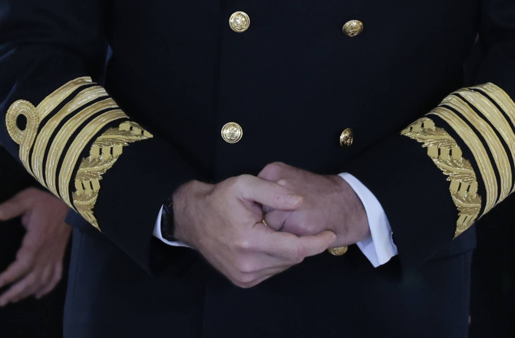 Felipe, mano Felipe, mano morada Rey