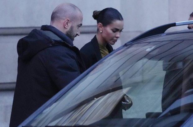 Joana Sanz, Joana Sanz juzgado, fuga Dani Alves