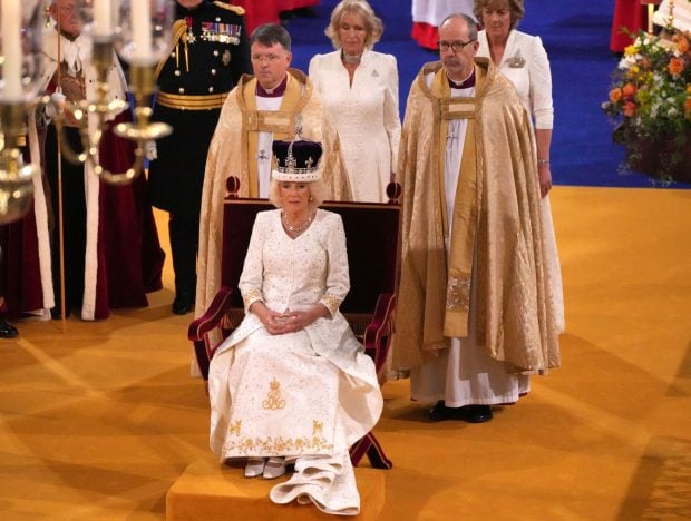 Tiaras, broches y otros tesoros: las joyas que Camila ha usado de la Reina Isabel, joyas isabel II, estilo Camilla Parker