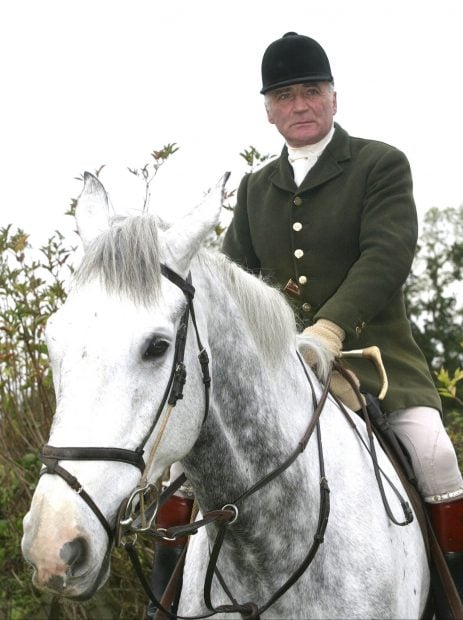 Ian Farquhar, rey Carlos III