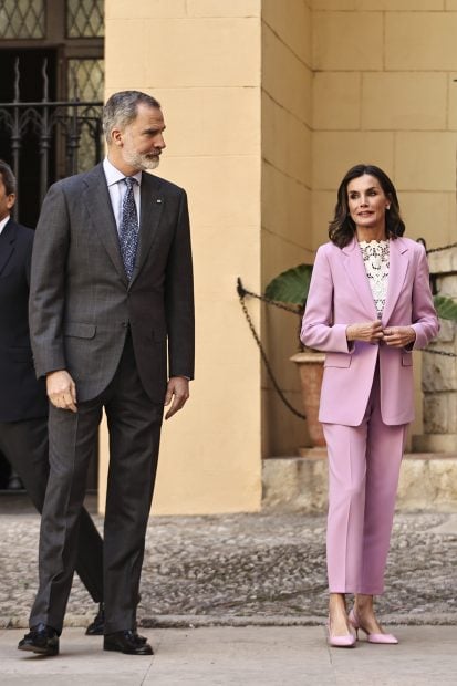 Reina Letizia, traje rosa