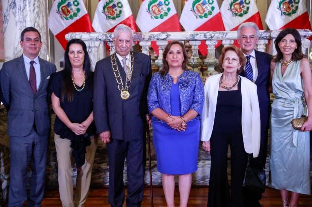 Mario Vargas Llosa, cumplea&ntilde;os Vargas Llosa, mote Vargas Llosa, novela Vargas Llosa, hijos Mario Vargas Llosa