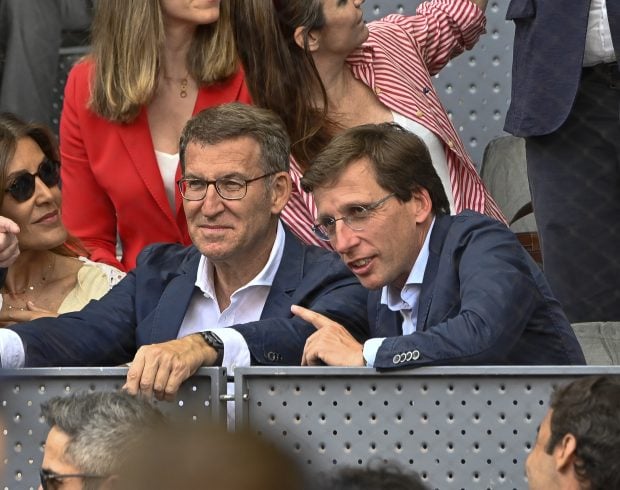 Alberto N&uacute;&ntilde;ez Feij&oacute;o, Jos&eacute; Luis Mart&iacute;nez-Almeida