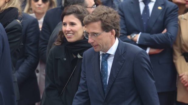 boda Almeida, Almeida y Teresa Urquijo, Teresa Urquijo