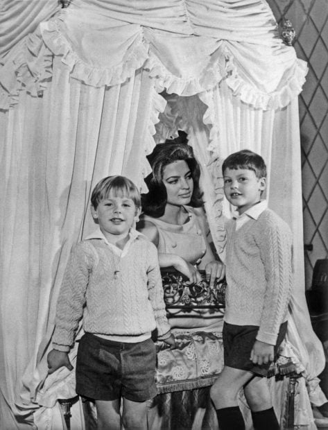 Ira de F&uuml;rstenberg, junto a sus hijos, en una imagen de archivo. / GTRES