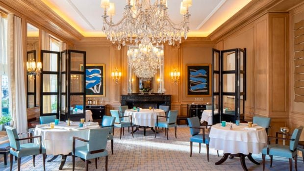 Hotel des Berges, don Juan Carlos