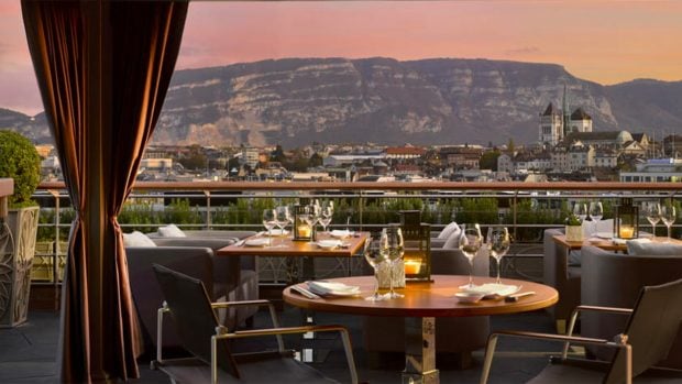 Hotel des Berges, don Juan Carlos