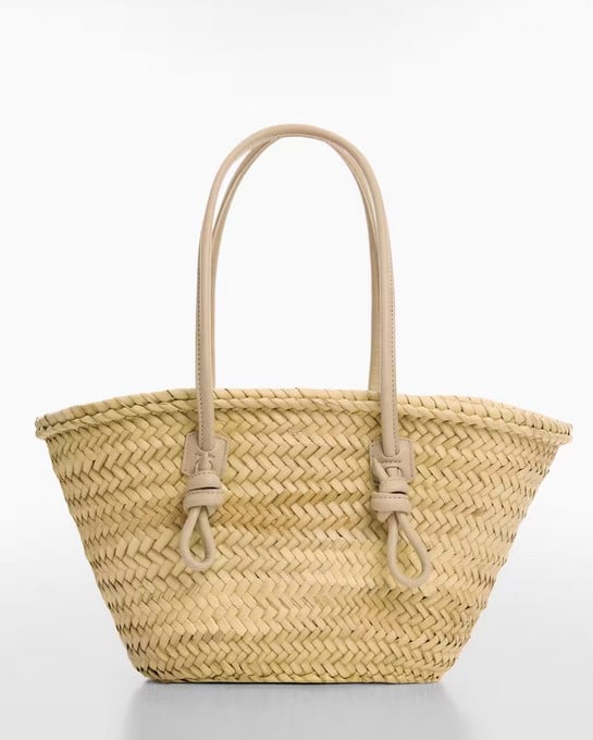 Mango tiene por menos de 60 euros el clon del bolso de lujo que le han regalado a Lola Lolita por su cumplea&ntilde;os