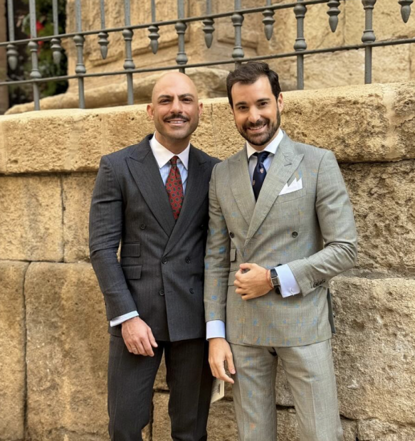 Ra&uacute;l Romero y su marido, Manuel. / @raulromeropress
