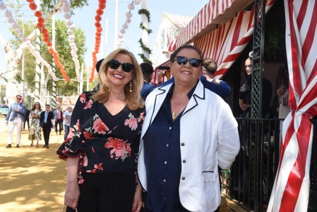 María del Monte e Inmaculada Casal, en la Feria de Abril de Sevilla. (Foto: Gtres)