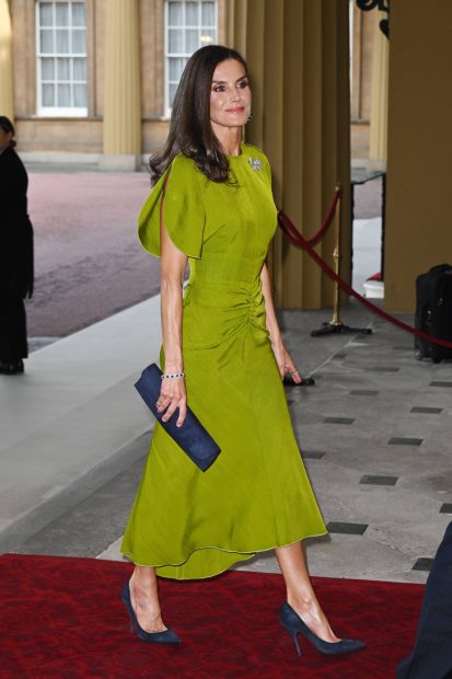 Letizia en la recepci&oacute;n previa a la coronaci&oacute;n de Carlos III en Londres