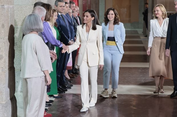 Reina Letizia, Ayuso