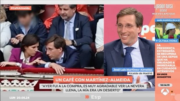 almeida y teresa urquijo, entrevista almeida, almeida espejo público, almeida chotis, almeida san isidro