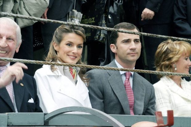 Letizia junto a Felipe en los toros en 2004. (Foto: Gtres)