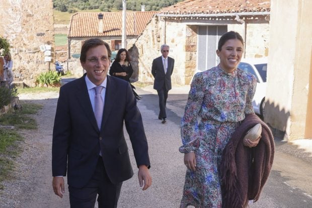 Teresa Urquijo y Jos&eacute; Luis Mart&iacute;nez-Almeida