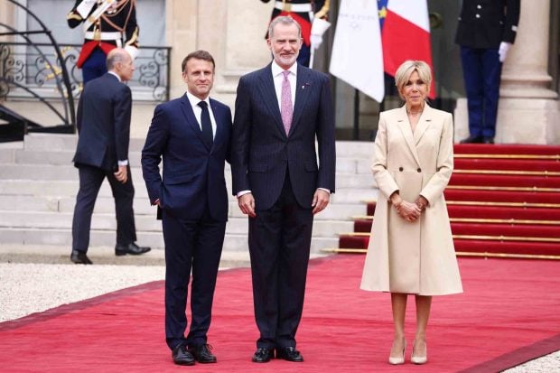 Rey Felipe VI, Letizia, París