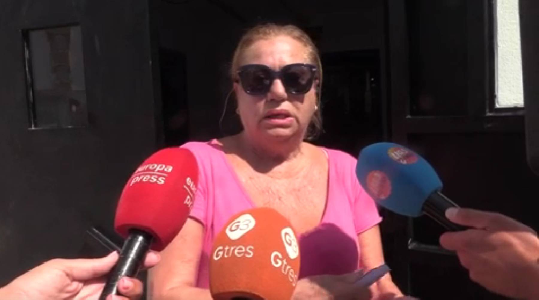 Juli&aacute;n Mu&ntilde;oz, Mayte Zald&iacute;var, Juli&aacute;n Mu&ntilde;oz c&aacute;ncer
