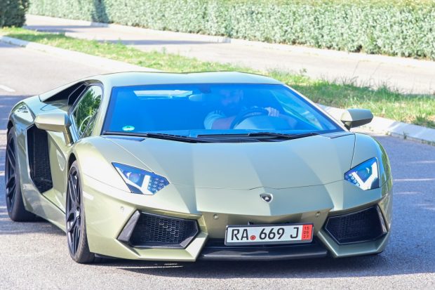 Karim Benzema, Lamborghini, famosos lamborghini, pedro s&aacute;nchez lamborghini