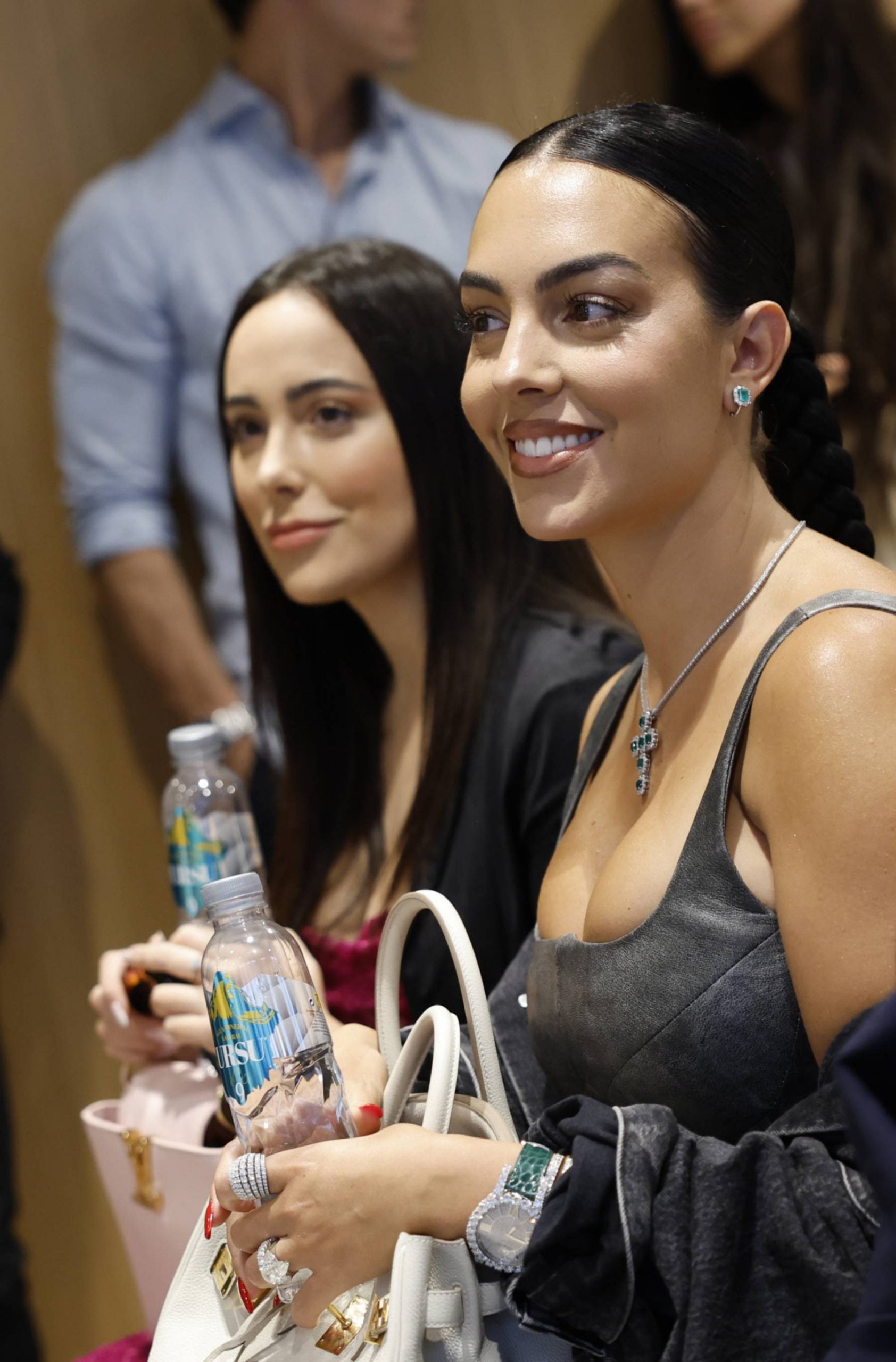 Goergina Rodr&iacute;guez y su hermana Ivana, Georgina Ivana, Georgina Cristiano