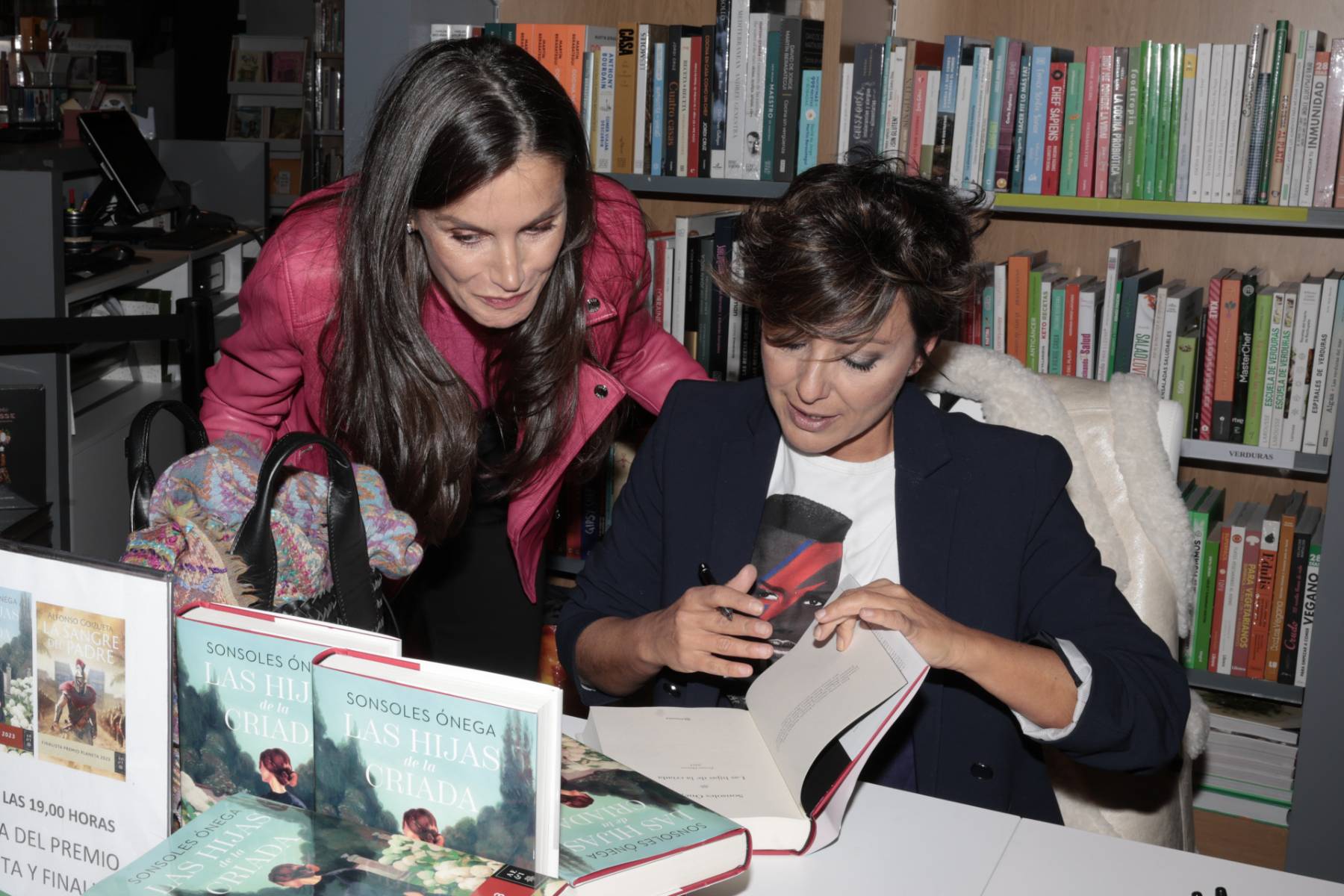 Sonsoles &Oacute;nega, Reyes Felipe Letizia, barro Letizia, DANA Valencia