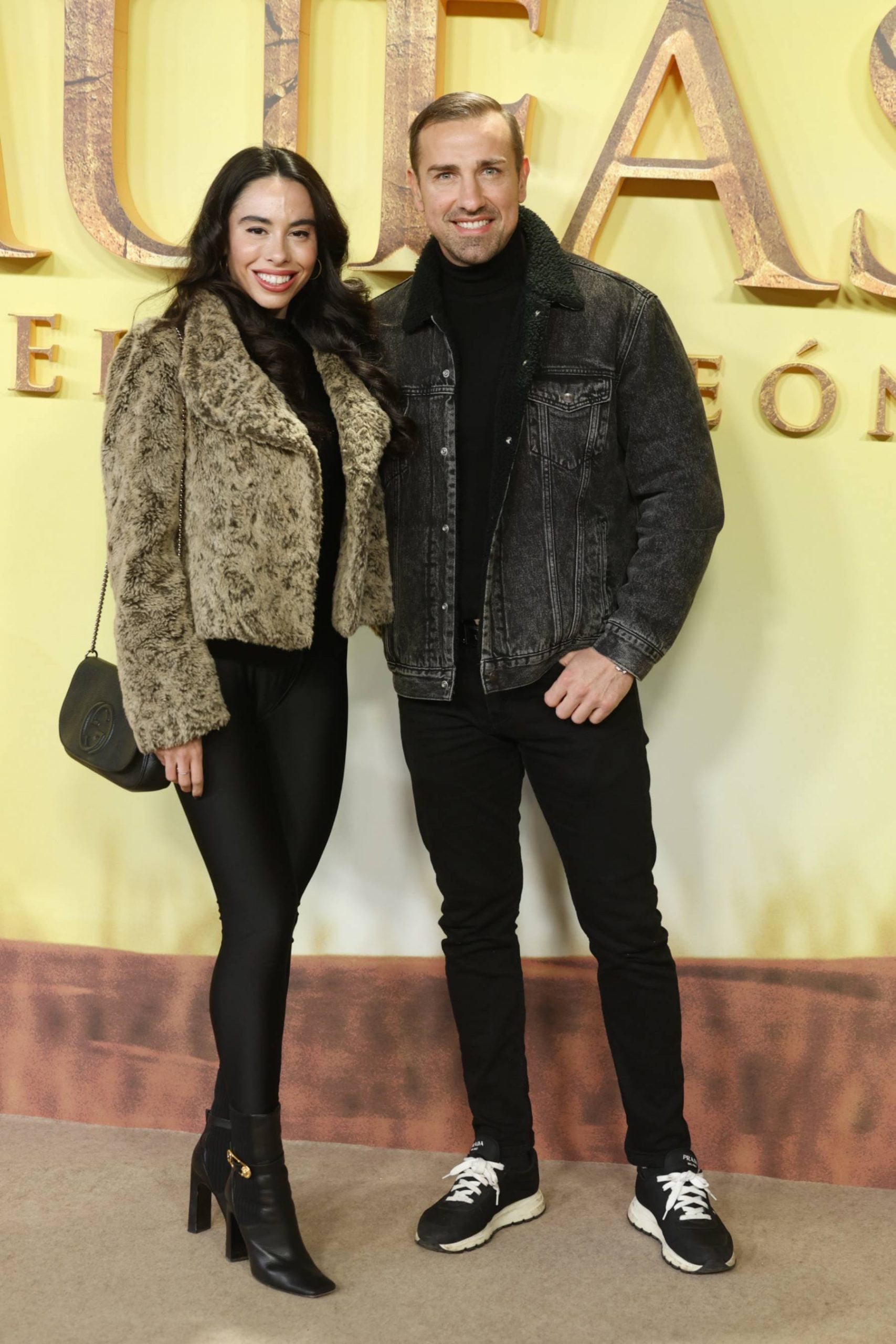 Rafa Mora y Macarena Mill&aacute;n, Rafa Mora, Rafa Mora polic&iacute;a