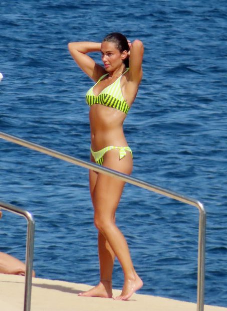 Lara &Aacute;lvarez disfrutando del verano en Mallorca. (Foto: Gtres)