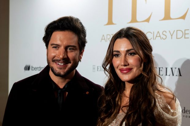 Almudena Naval&oacute;n y Manu Carrasco. (Foto: Gtres)