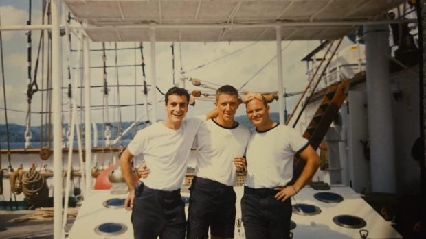 Tripulaci&oacute;n de Juan Sebasti&aacute;n Elcano de 1996/97. Foto cedida por Eduardo Zam&aacute;cola.