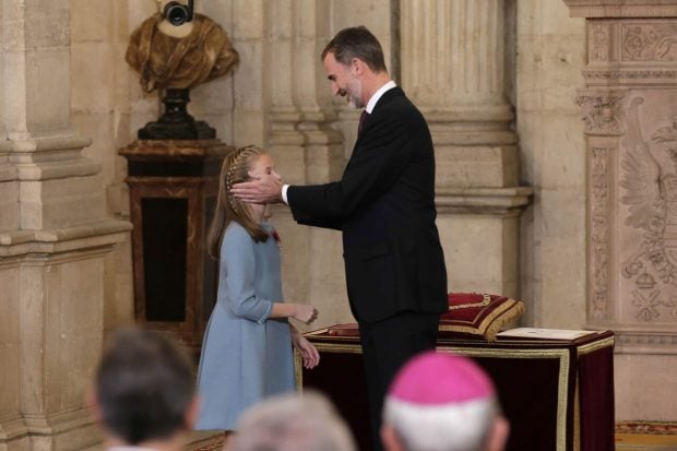 Felipe VI entrega el Tois&oacute;n de Oro a la Princesa de Asturias