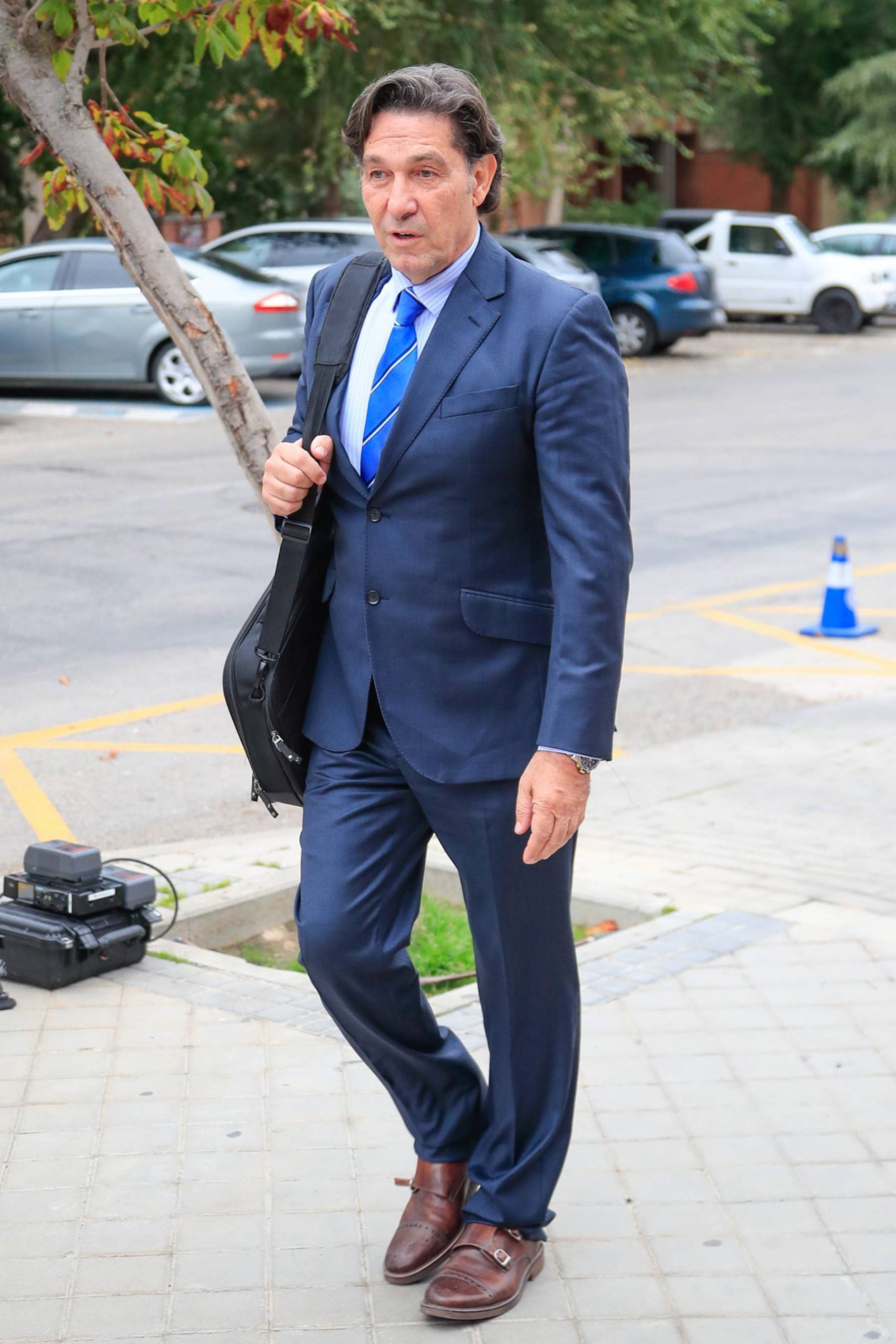 Luis Lorenzo, Luis Lorenzo ch&oacute;fer