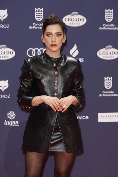 Mar&iacute;a Le&oacute;n en cuero en los Premios Feroz 2025. (Foto: Gtres)