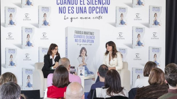 Fabiola Mart&iacute;nez durante la presentaci&oacute;n de su libro. (Foto: Gtres)