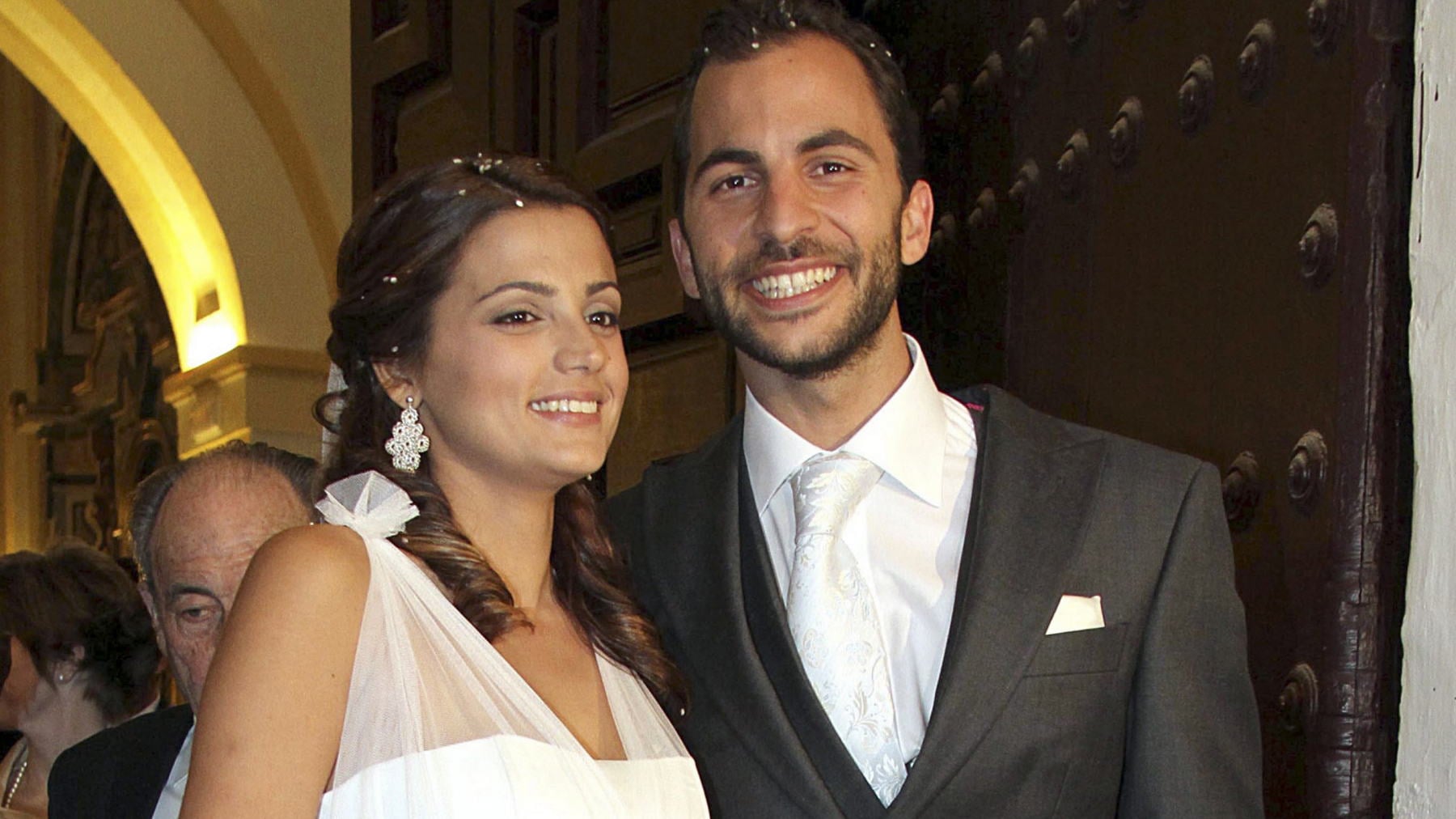 Antonio Tejado y Alba Mu&ntilde;oz en su boda. (Foto: Gtres)