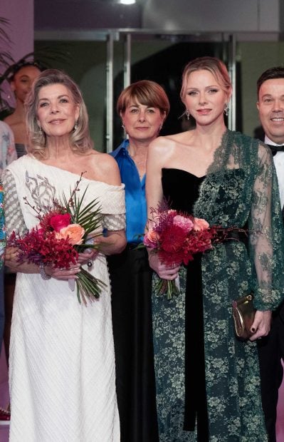 Carlota y Charlene de Monaco en el El Baile de la Rosa. (Foto:Gtres)