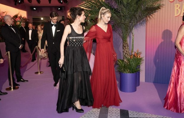 Carlota Casaraghi y Beatrice Boromeo en el El Baile de la Rosa. (Foto:Gtres)