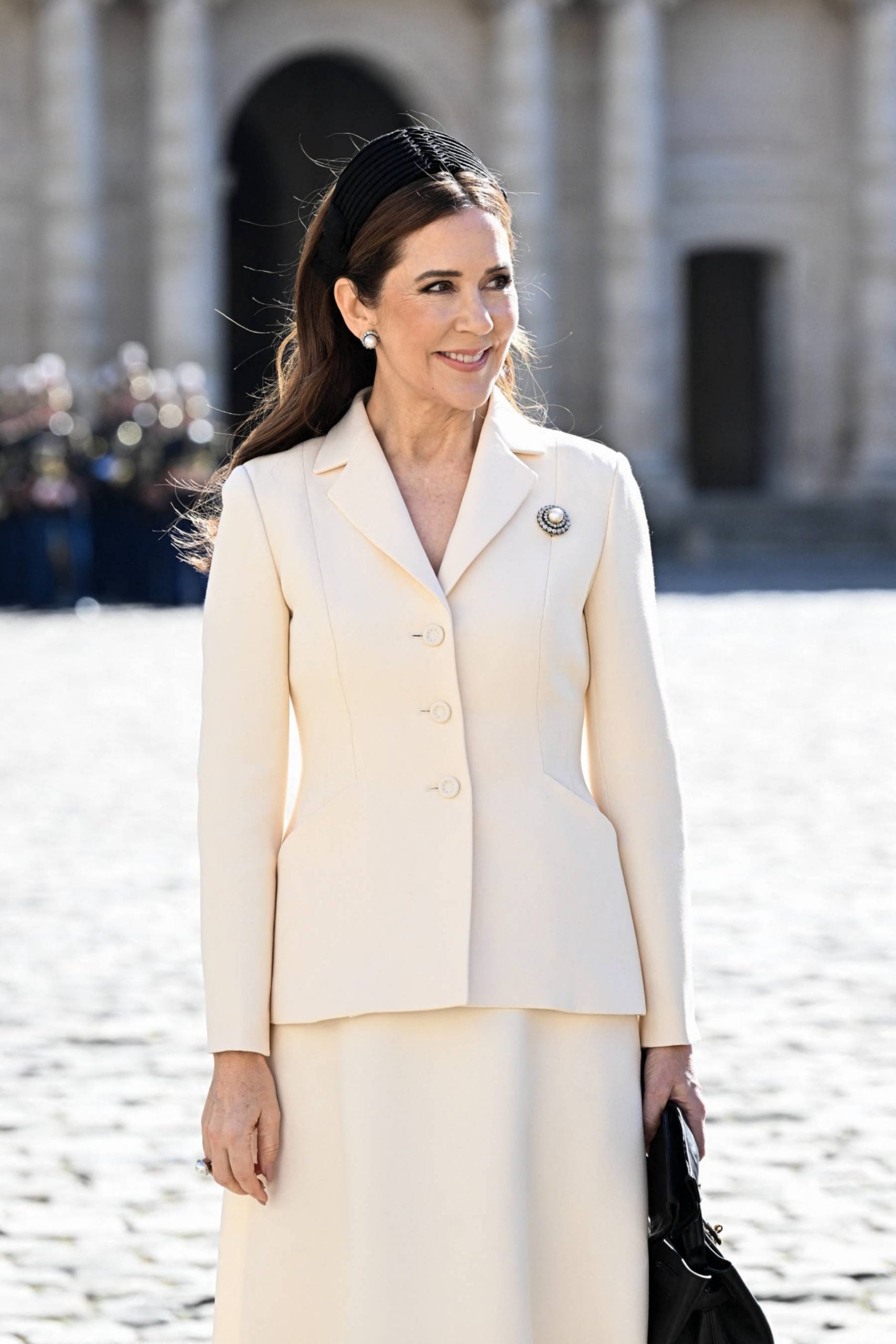 La reina Mary de Dinamarca en Par&iacute;s. (Foto: Gtres)