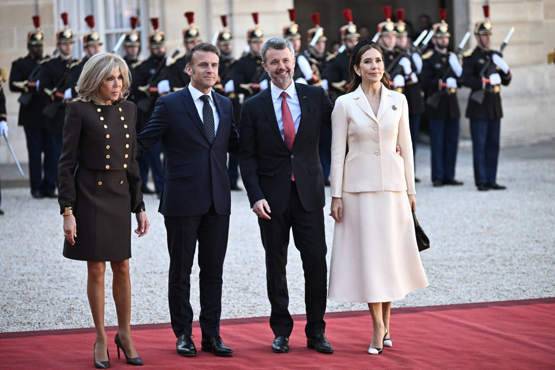 Federico y Mary de Dinamarca con el presidente Macron y su esposa. (Foto: Gtres)