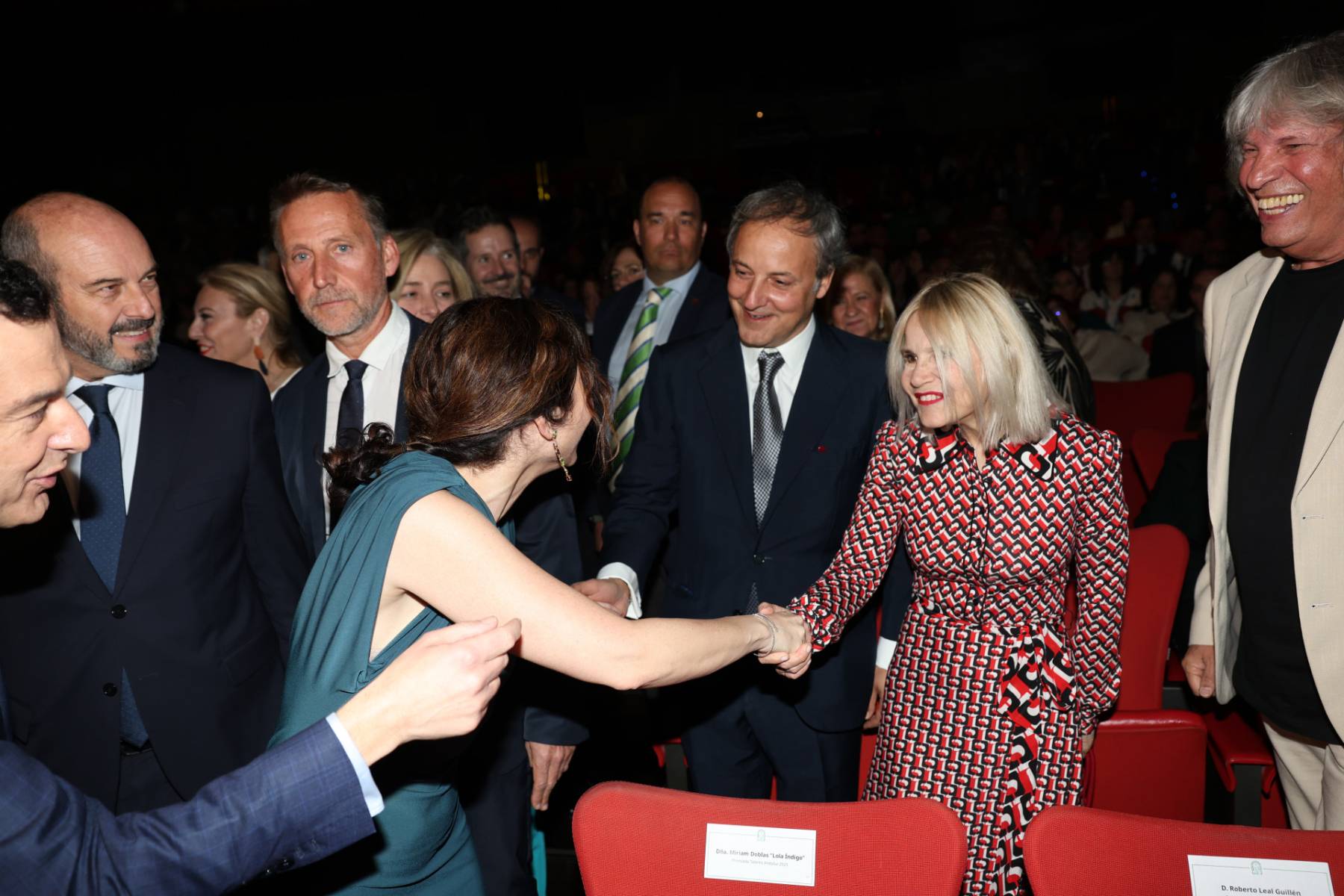 Eugenia Mart&iacute;nez de Irujo y Narc&iacute;s Rebollo en la entrega de los premios Talento Andaluz. (Foto: Gtres)