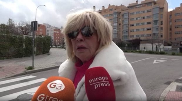 Bárbara Rey por las calles de Madrid. (Foto: Gtres)