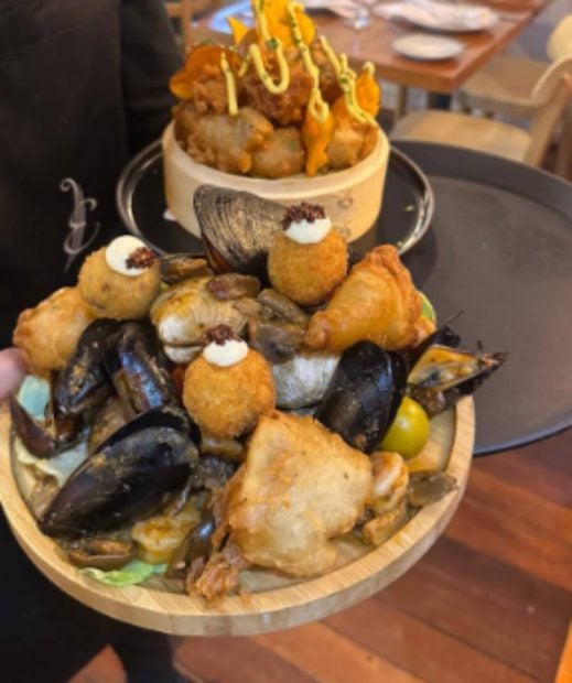 Tablita de mar&tierra que ofrece Don Emelio. (Foto: instagram)