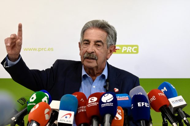 Miguel &Aacute;ngel Revilla en rueda de prensa. (Foto: Gtres)