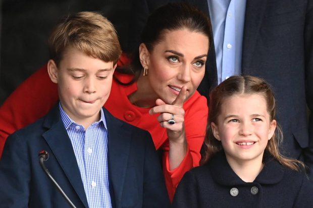 Kate Middleton con sus hijos en el Concierto de Celebración del Jubileo de Platino. (Foto: Gtres)