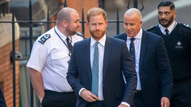 Pr&iacute;ncipe Harry, tribunales pr&iacute;ncipe Harry