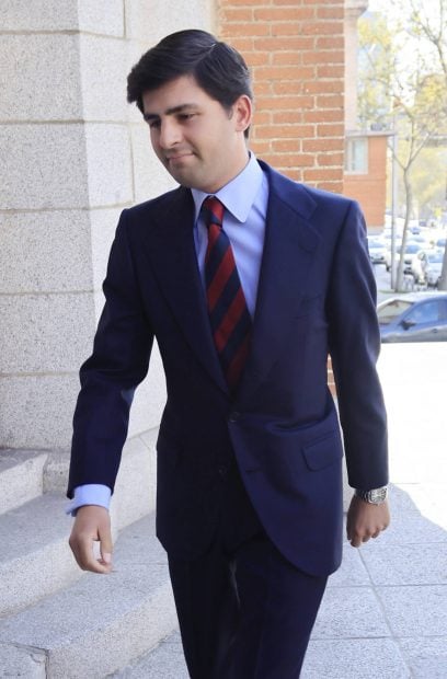 Juan Urquijo en el funeral de Paloma de Urquijo y Eulate. (Foto: Gtres)