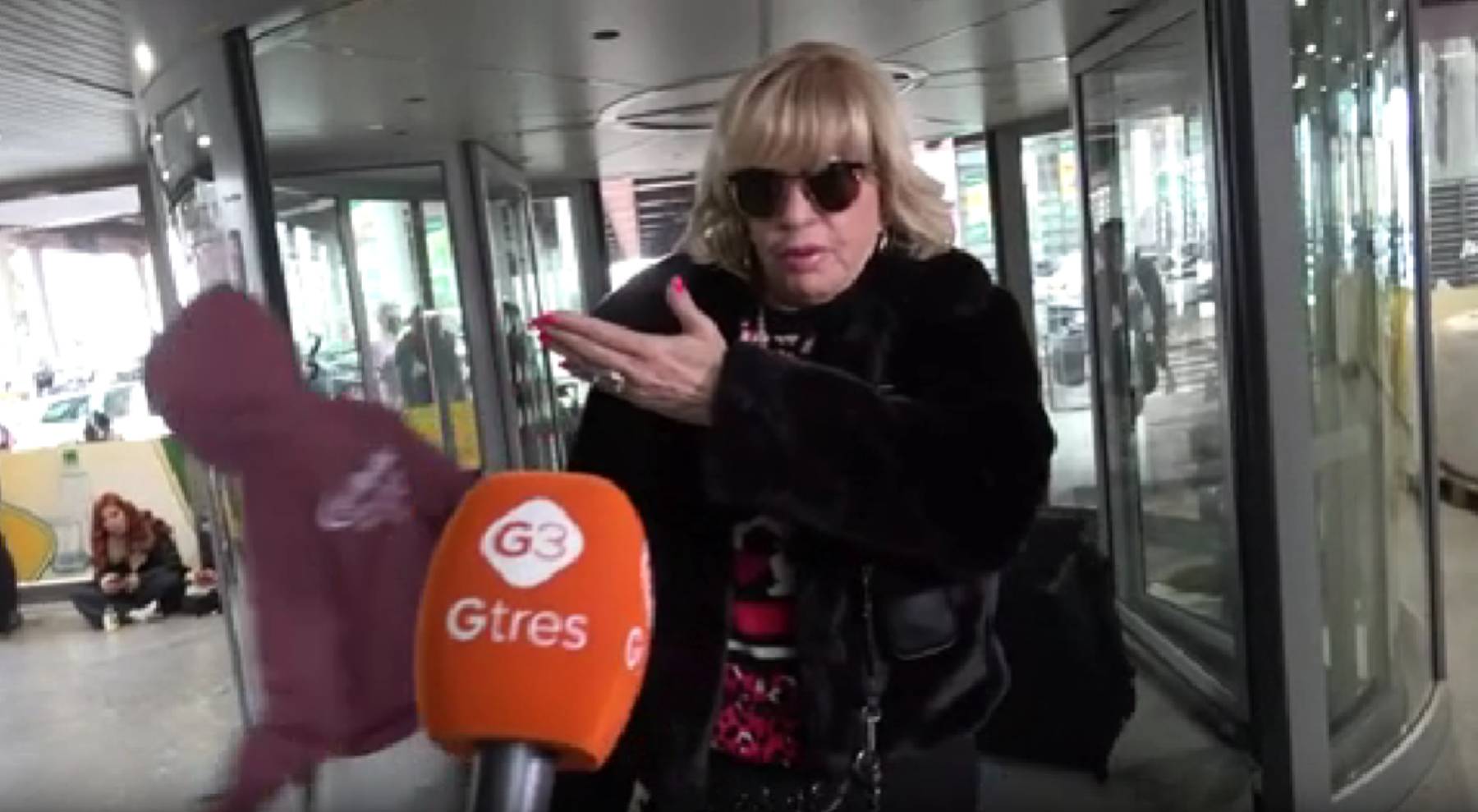 B&aacute;rbara Rey en las inmediaciones de Atocha. (Foto: Gtres)