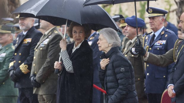 Do&ntilde;a Sof&iacute;a en Semana Santa en M&aacute;laga. (Foto: Gtres)