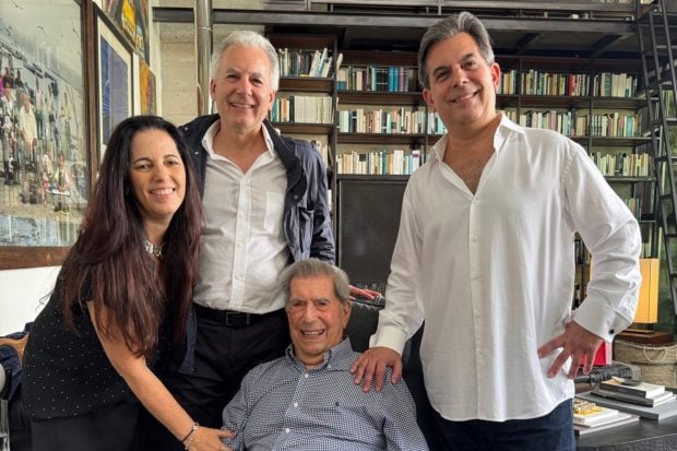 mario vargas llosa, herencia mario vargas llosa, hijos mario vargas llosa
