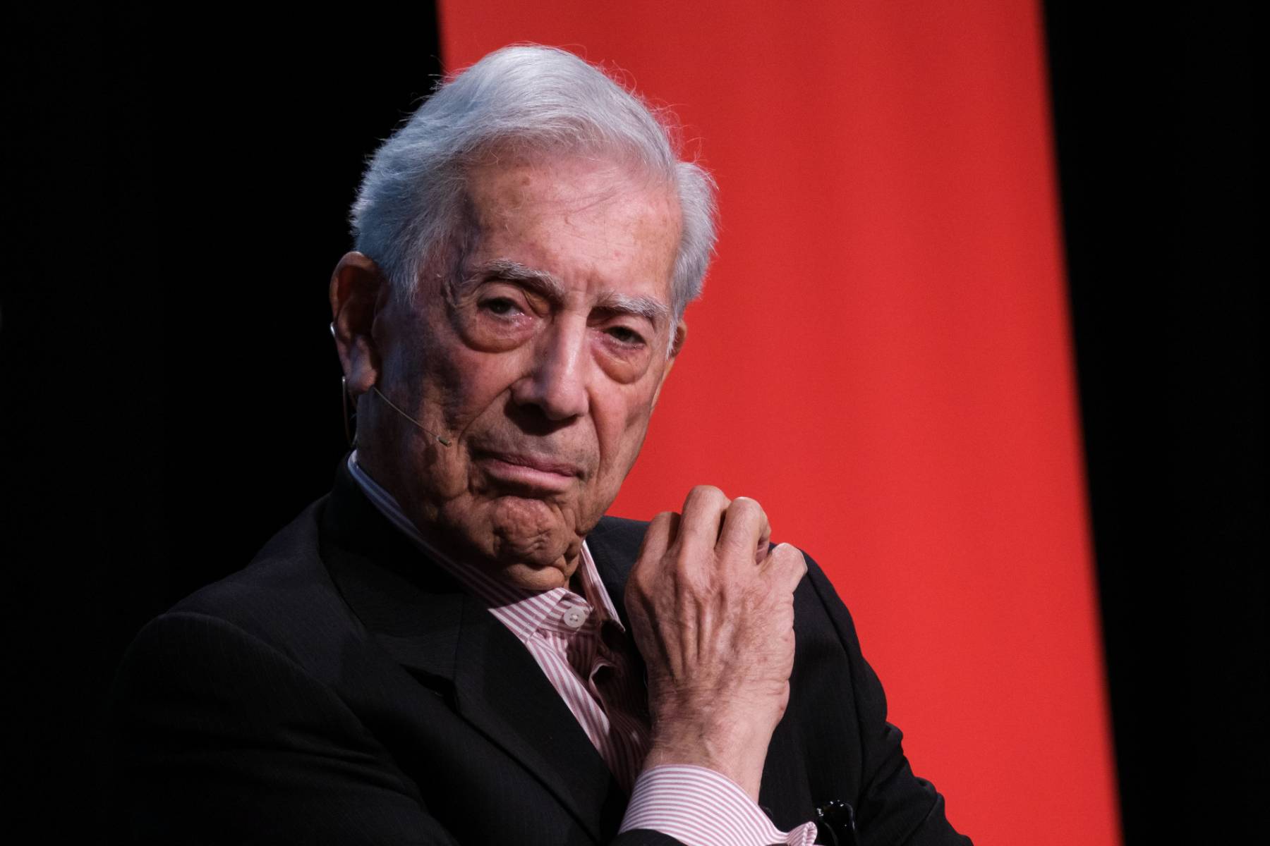 Mario Vargas Llosa en un evento literario en Madrid. (Foto: Gtres)