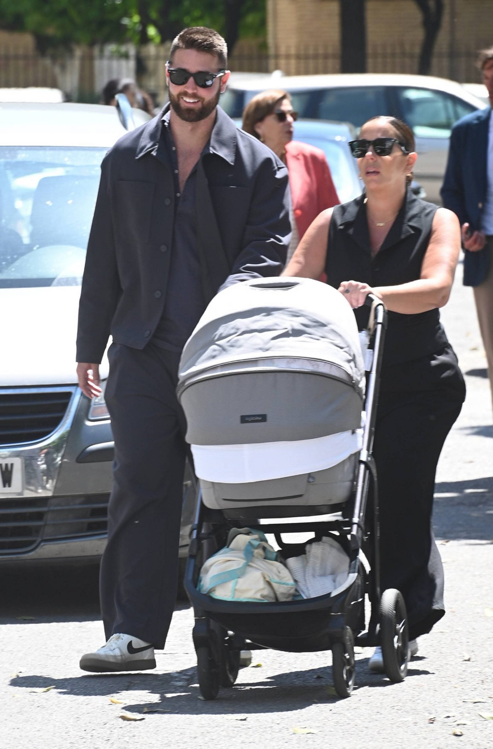Anabel Pantoja y David Rodríguez en Sevilla. (Foto: Gtres)